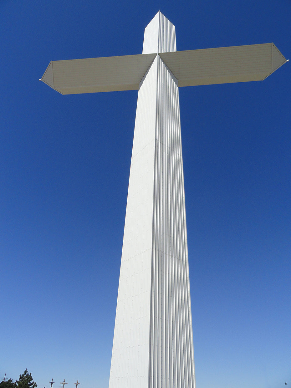 Large Cross