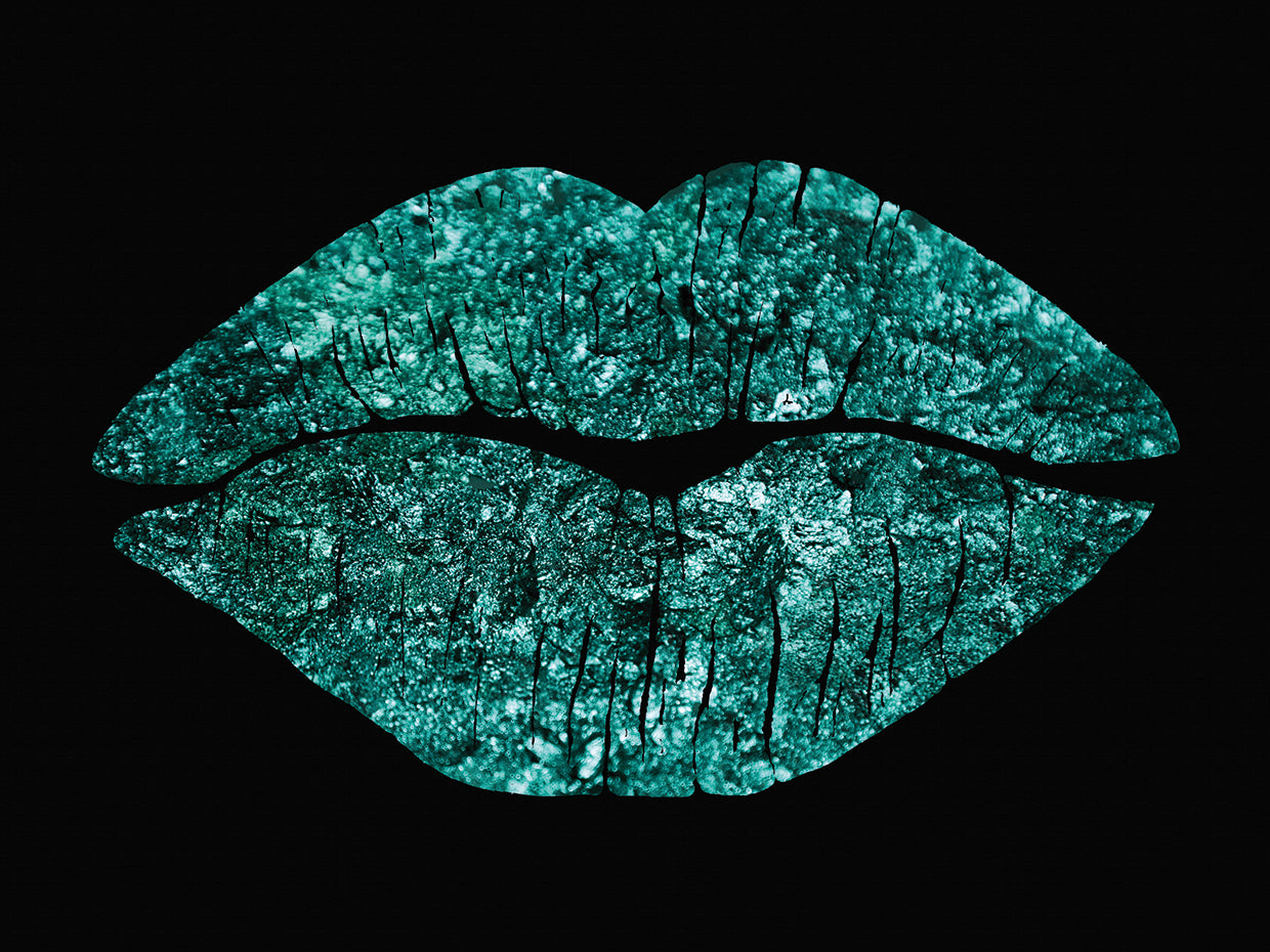 Teal Glitter Kiss