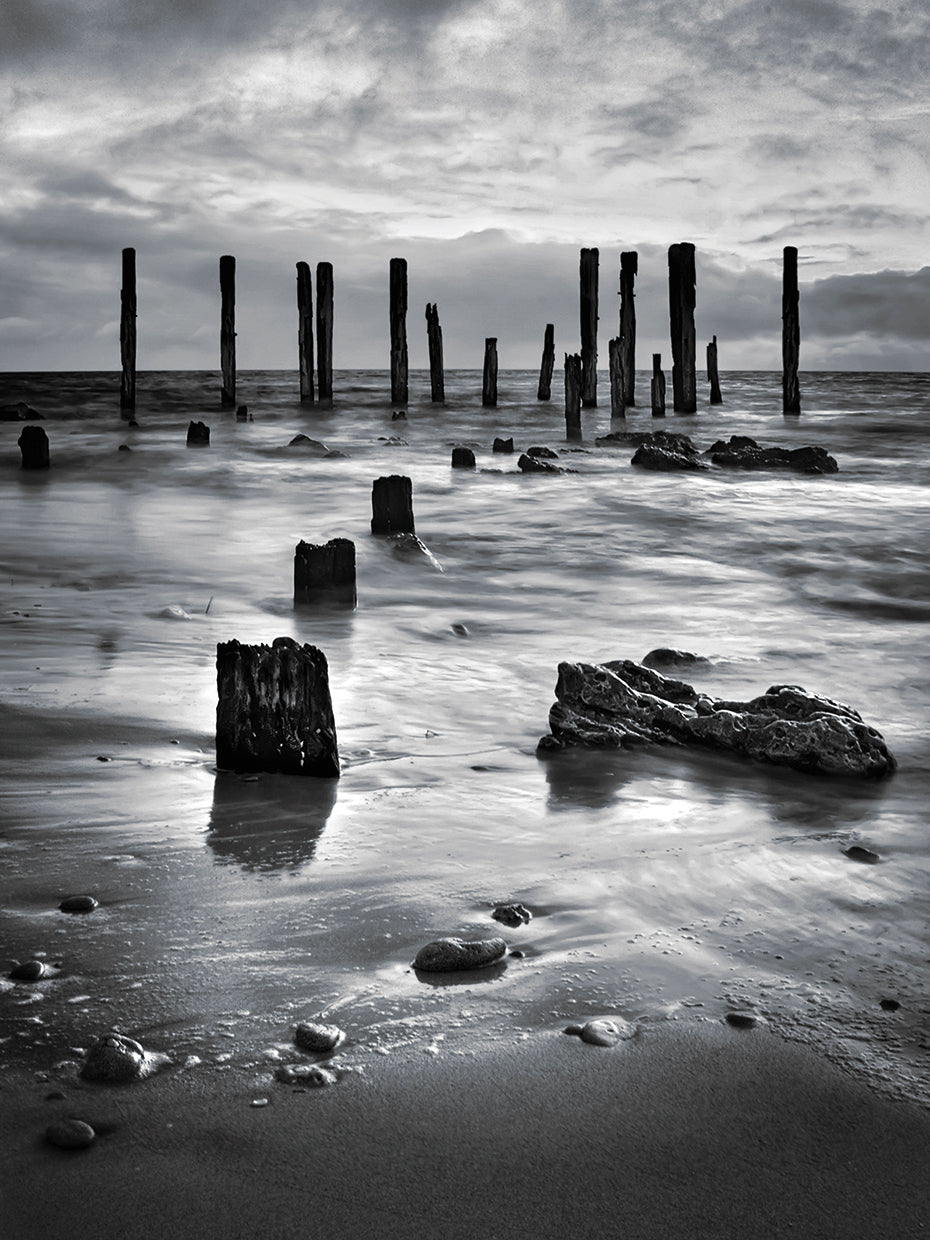 Port Willunga B&W