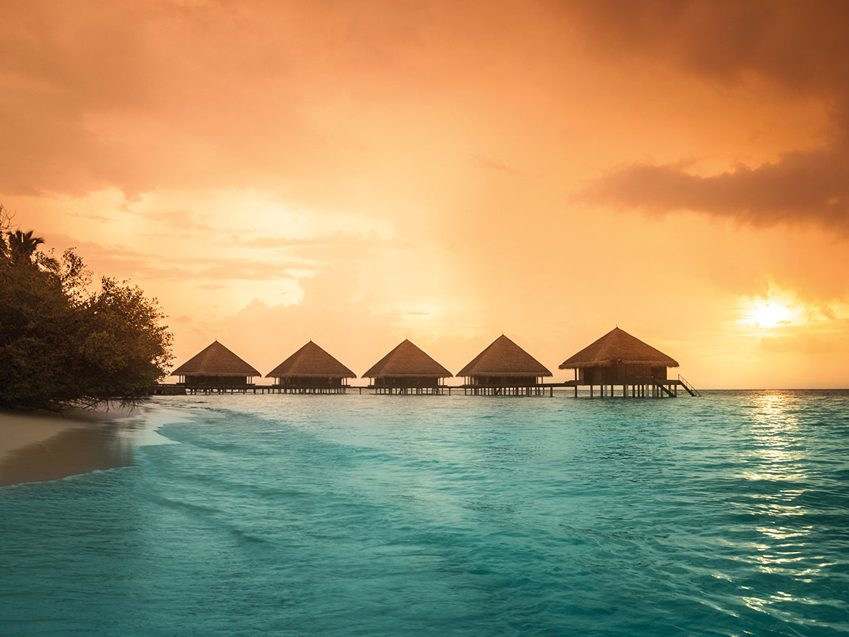 Luxury in the Teal Lagoon