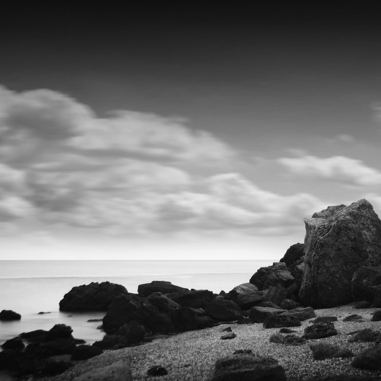 Arte de la lona de los reflejos de la playa del mar negro