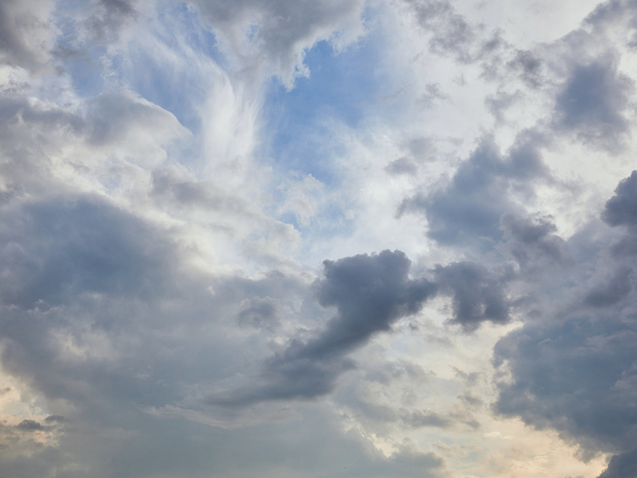 Sol deslizándose a través de las nubes Arte de la lona