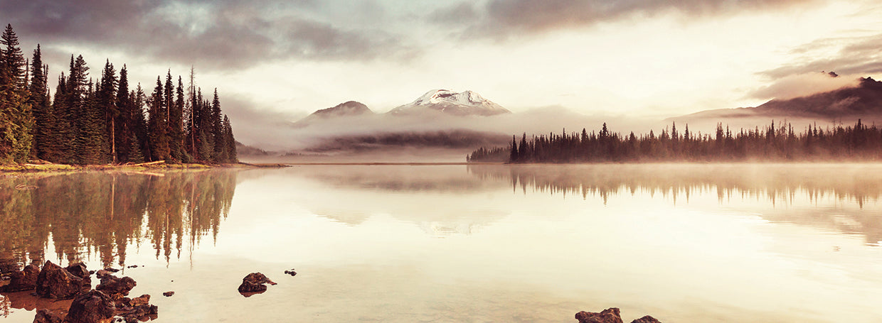Lienzos Sepia Mist Oregon Lake