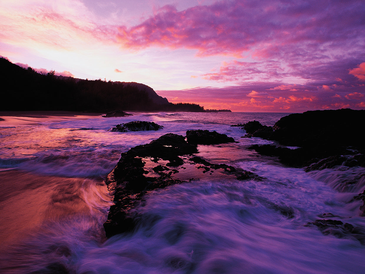 Pink Dusk at Lumahai Beach