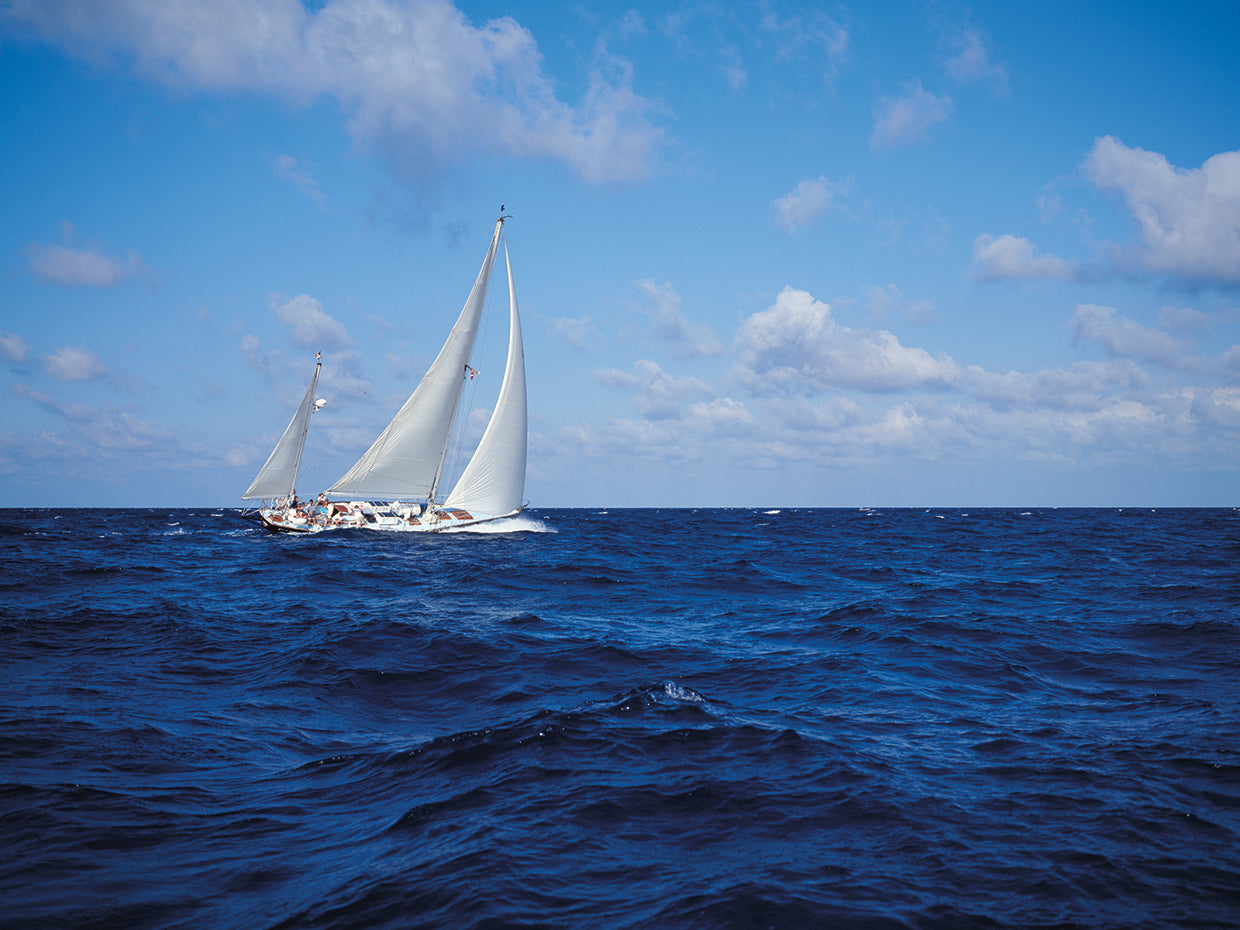 Sailing through the Bahamas