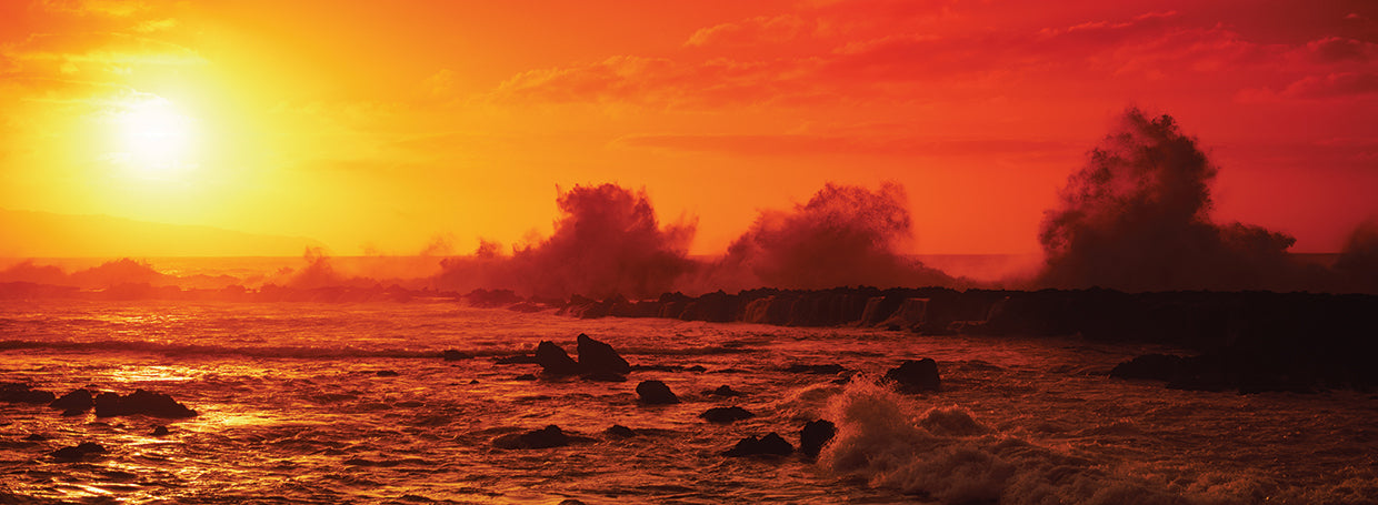 Waves on the Rocks, North Shore