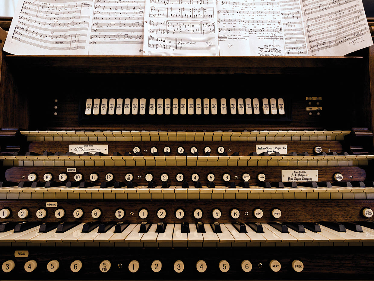 Pipe Organ Console