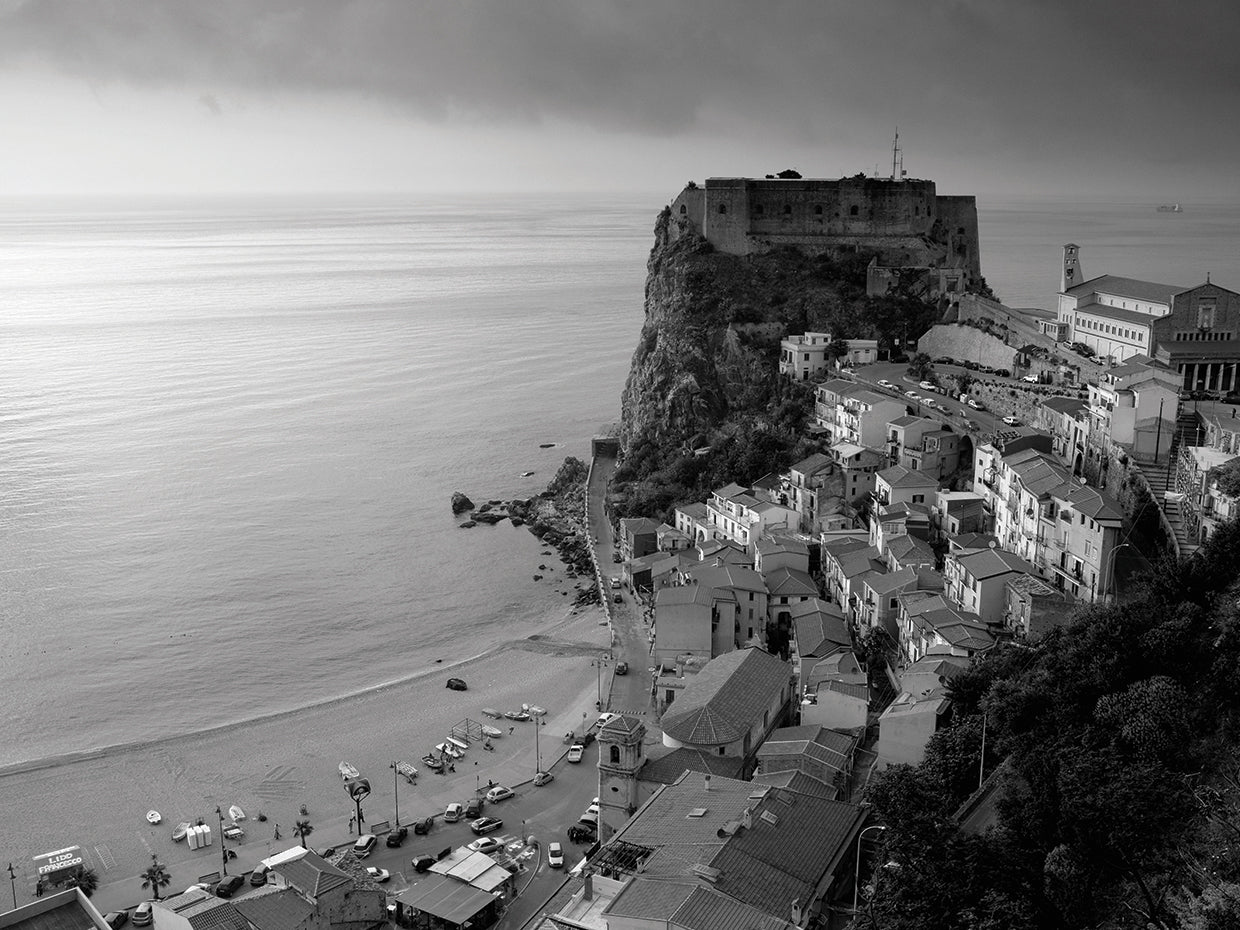 Castle on Calabrian Cliff
