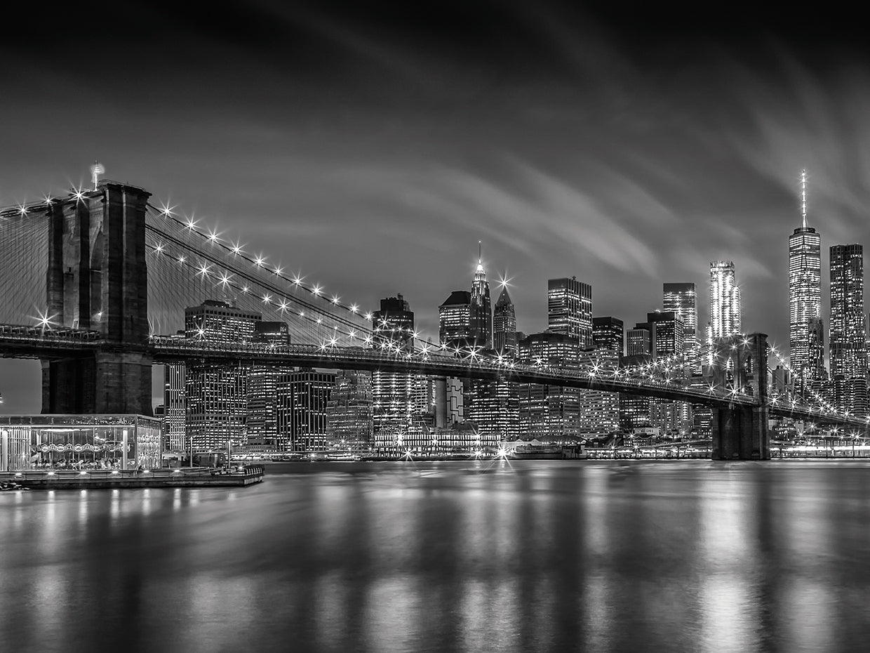 BROOKLYN BRIDGE Monochrome Nightly Impressions