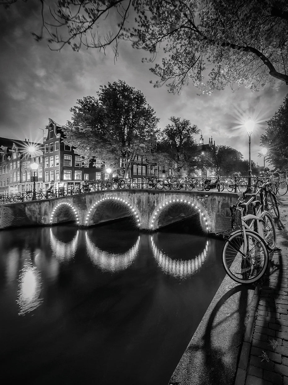 AMSTERDAM Idyllic nightscape from Keizersgracht