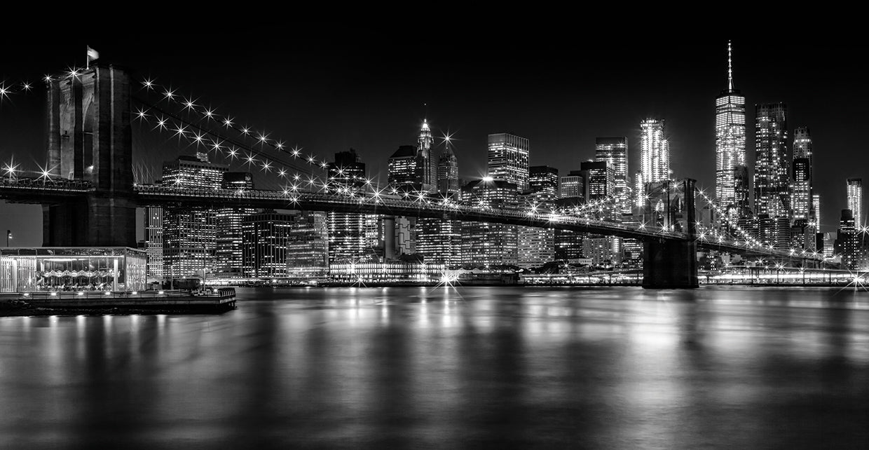 MANHATTAN SKYLINE & BROOKLYN BRIDGE Panoramic Monochrome