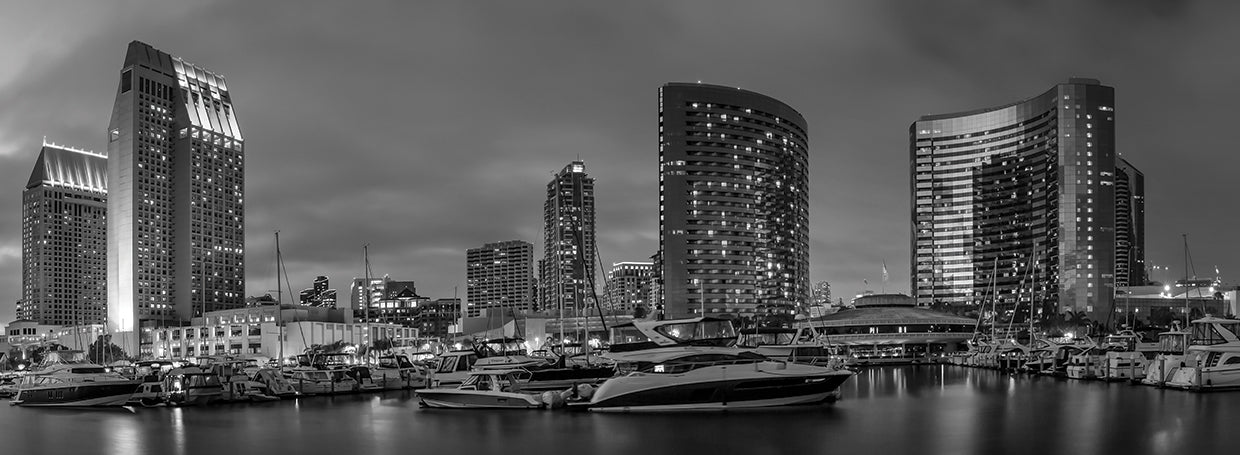 SAN DIEGO Evening Skyline | Monochrome Panorama