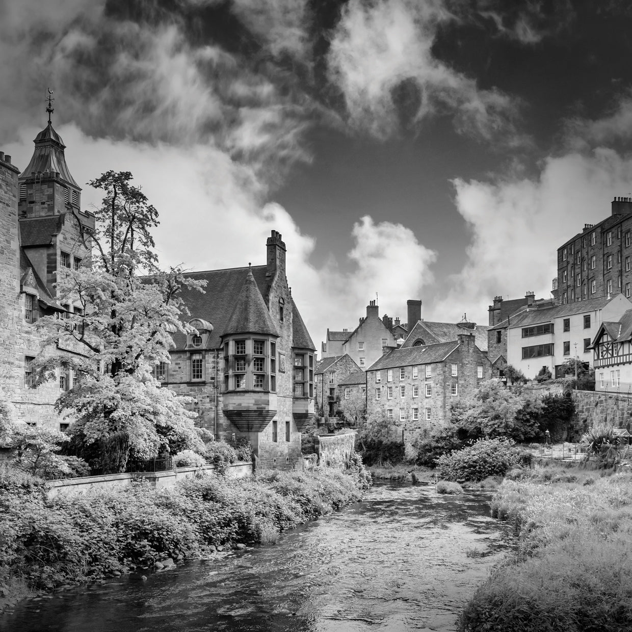 EDINBURGH Dean Village - Monochrome