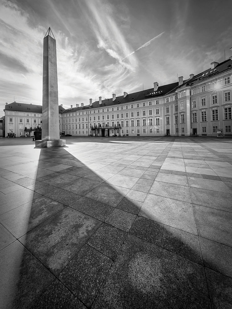 Prague Castle - Third courtyard with obelisk - Monochrome