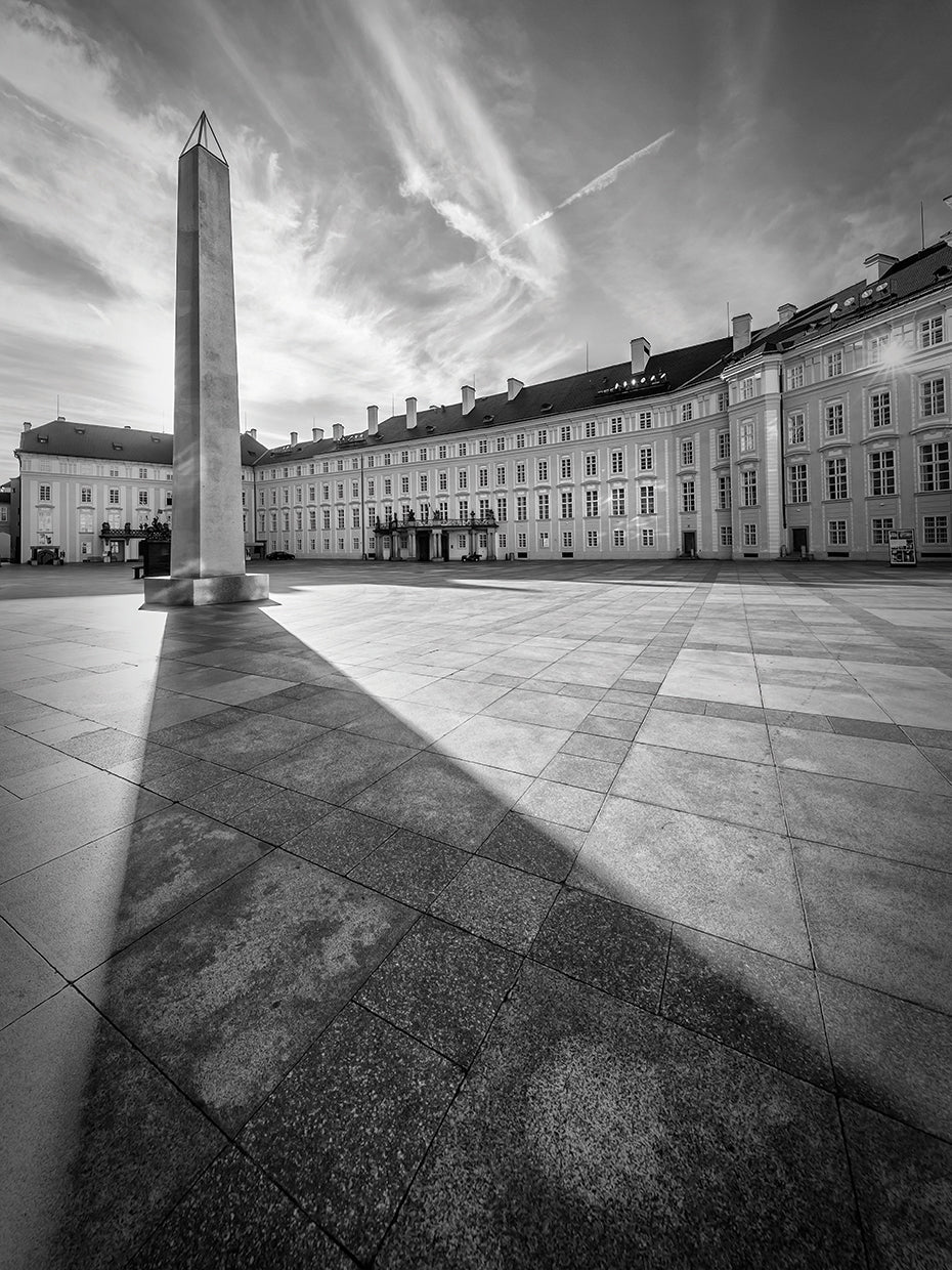 Prague Castle - Third courtyard with obelisk - Monochrome
