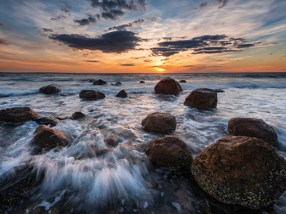 Boulders To The Sun