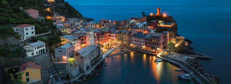 Anochecer en Vernazza Cuadro en lienzo Panorama