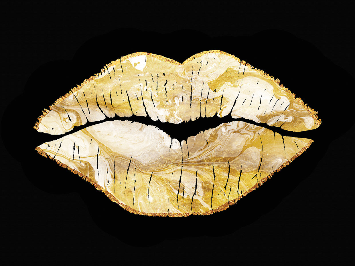 Latte Lips Lined With Gold