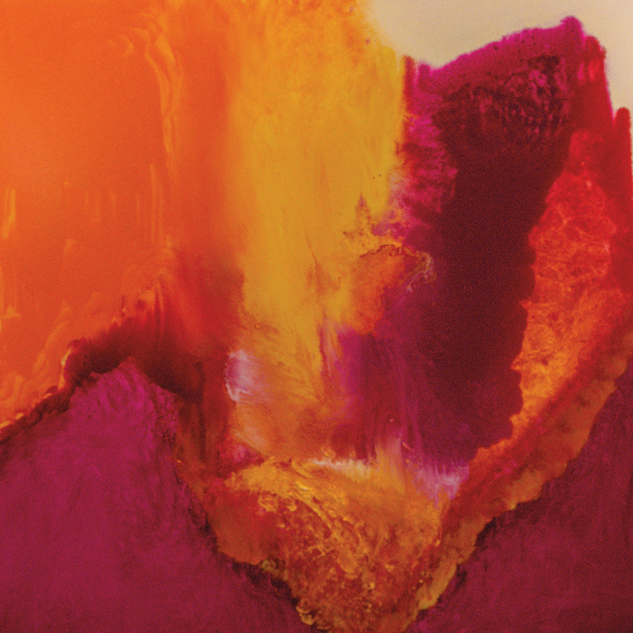 Magenta Pour