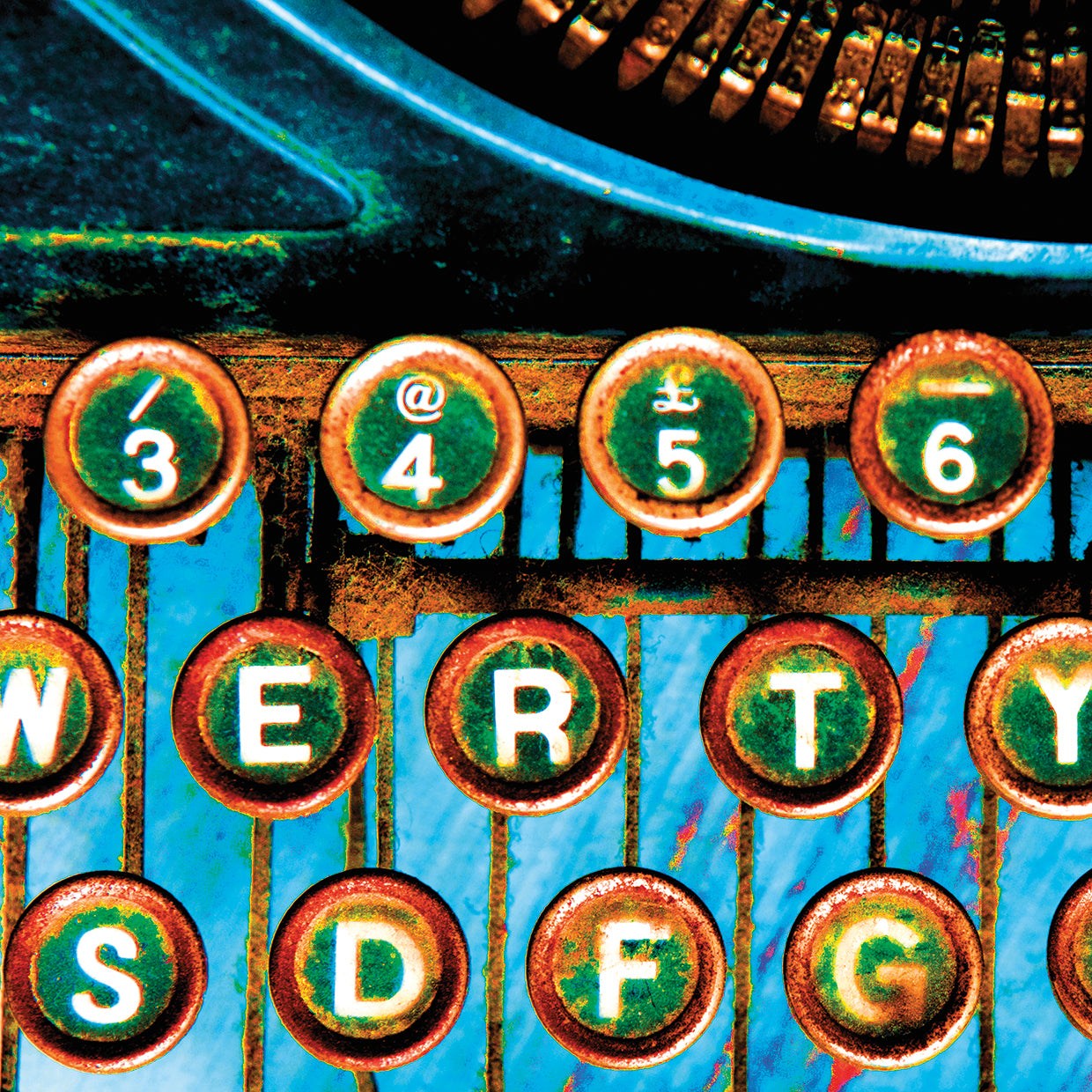 High Contrast Typewriter