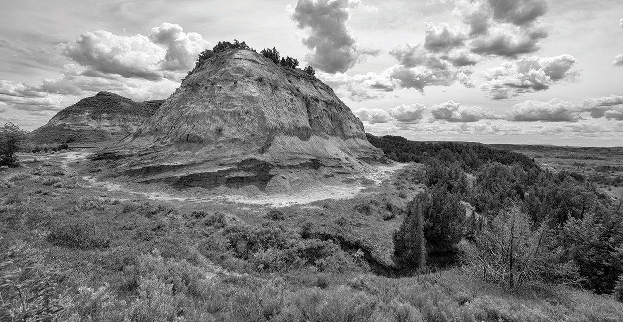 Enter the Badlands Mountain B&W