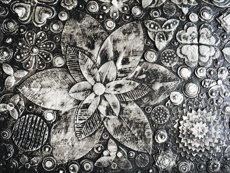 Arte de lienzo floral grunge tallado en ébano