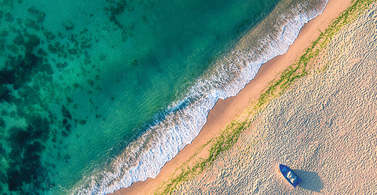 Arte de la lona de la playa de las arenas rosadas aéreas