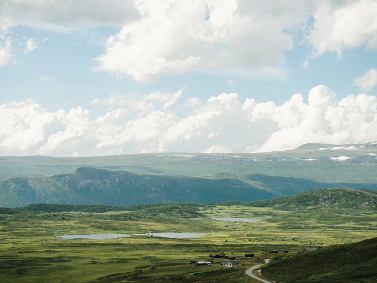 Cuadro en lienzo Noruega Green Valley