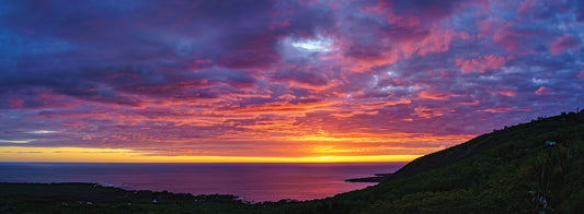 Hawaiian Bay Sunset Canvas Print