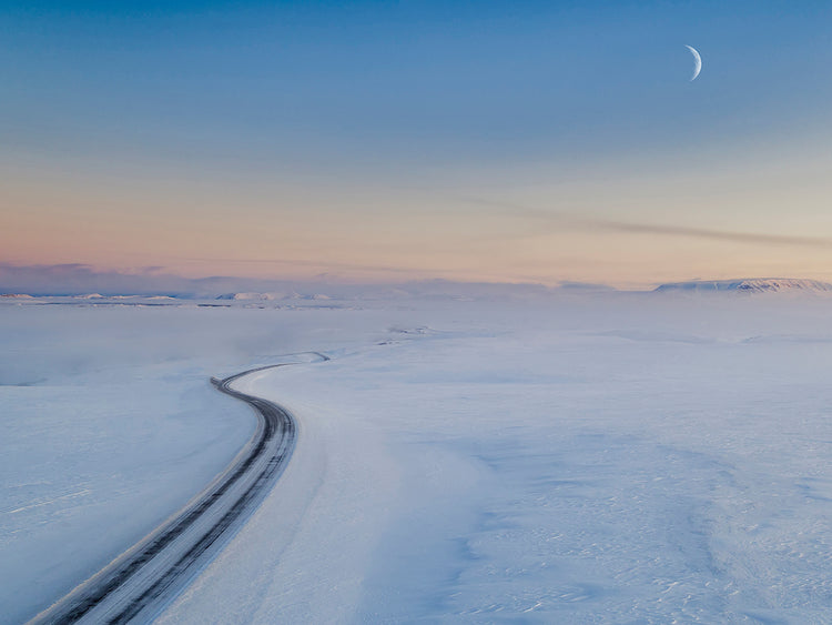 Camino de Islandia iluminado por la luna Lienzo