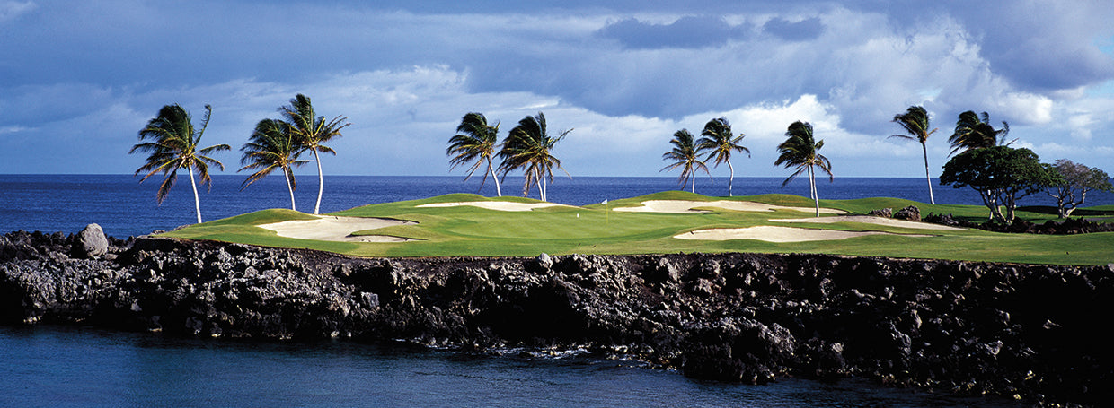Golfing in Paradise