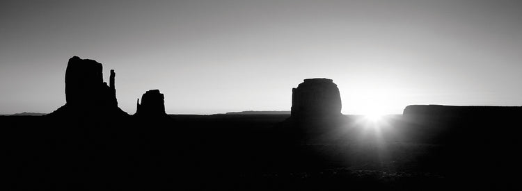 Amanecer en el monumento Lienzo