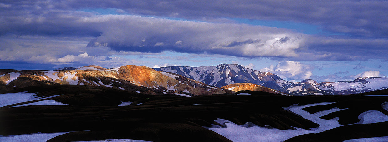 Picos nublados Islandia Lienzo