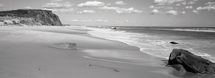 Playa de la isla rocosa Lienzo