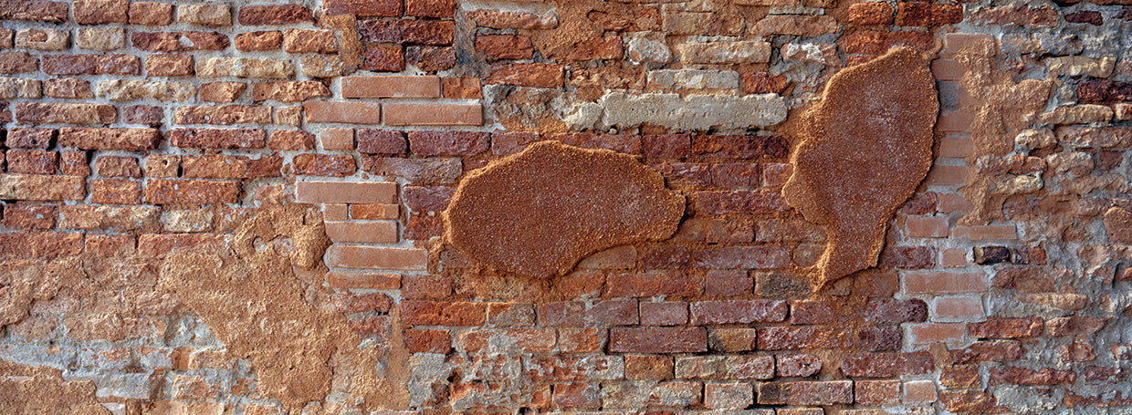 Venetian Brick Wall