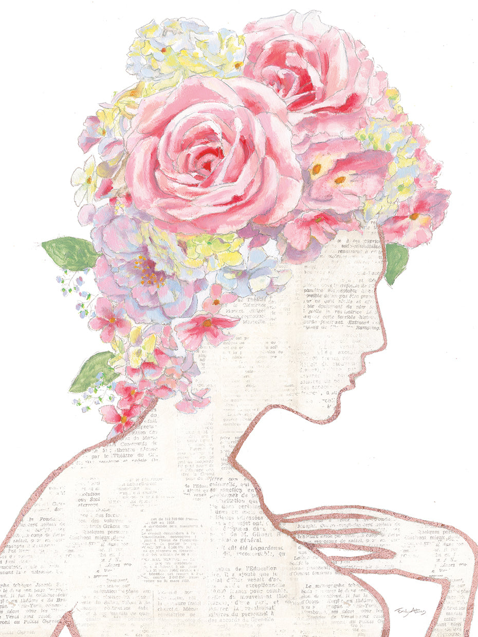 She Dreams of Roses I Gold