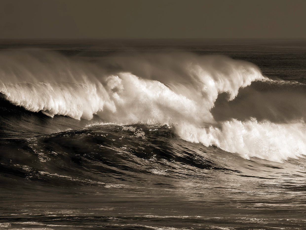 Waves of Ho'okipa, Maui