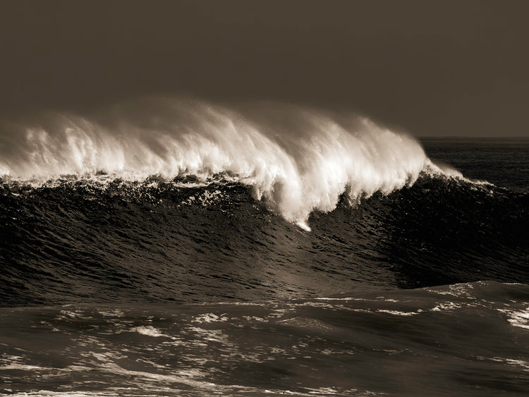 Waves of Ho'okipa, Maui