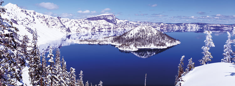 Dramático lago del cráter Lienzo