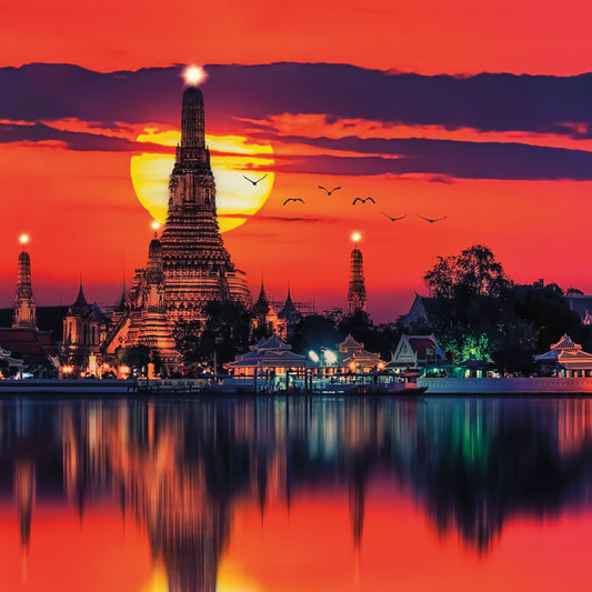 Temple of Dawn, Bangkok, Thailand Canvas Print