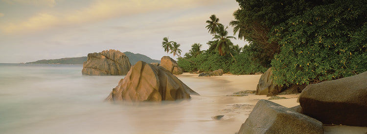 Costa de la isla brumosa Lienzo