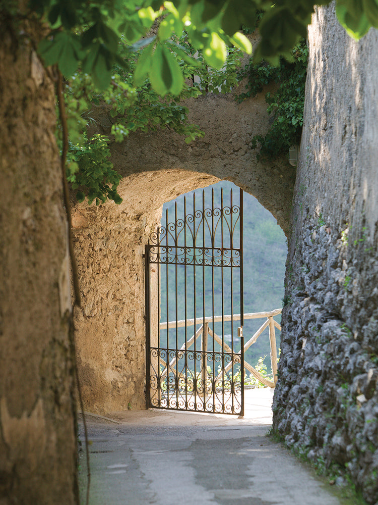 Villa Gate, Italy