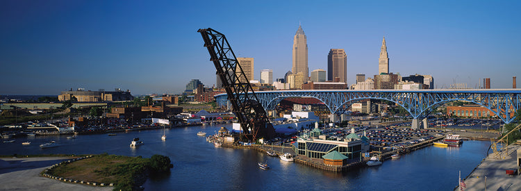 Barcos a través de Cleveland Lienzo