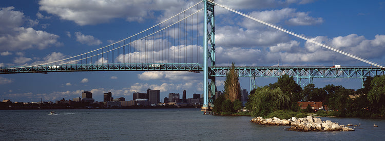 Ambassador Bridge to Detroit
