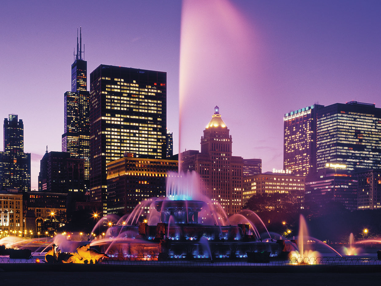 Buckingham Fountain Lit Up
