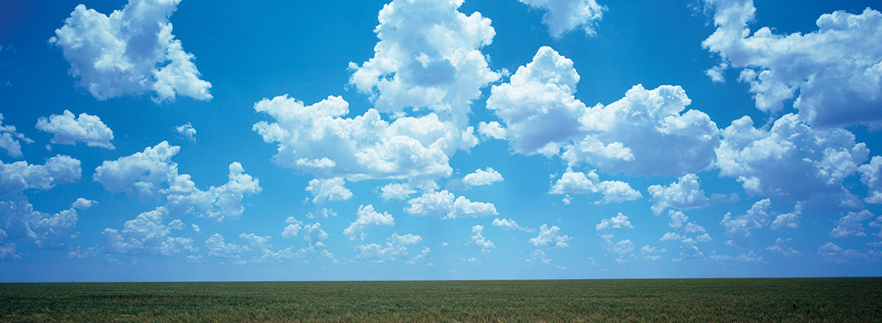 Nubes sobre el campo Lienzo