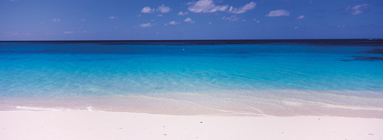 Shoal Bay Beach Waves