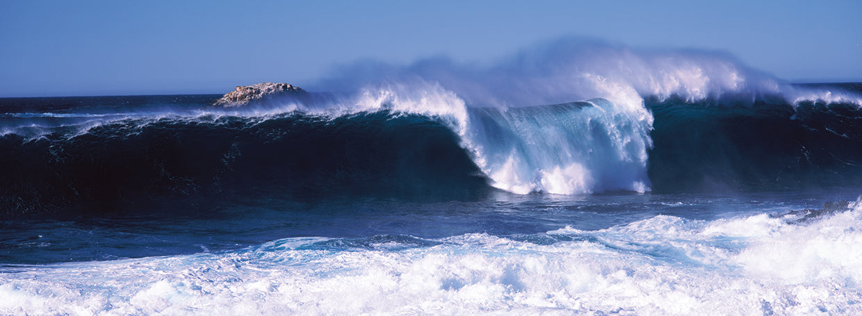 Crashing Waves at Big Sur