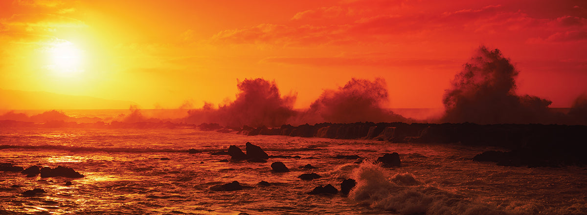 Waves on the Rocks, North Shore