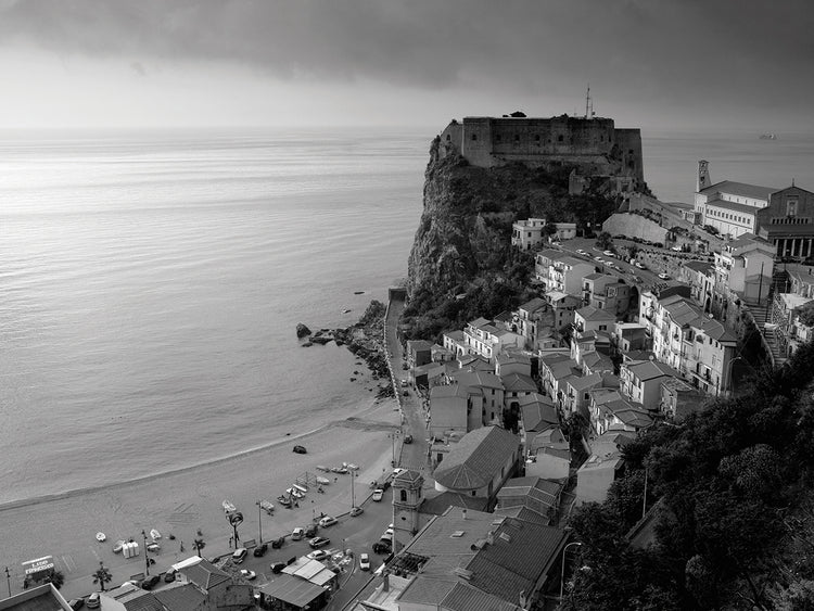 Castle on Calabrian Cliff